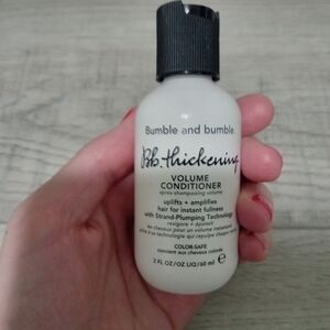 Bumble and bumble Thickening Volume Conditioner in White